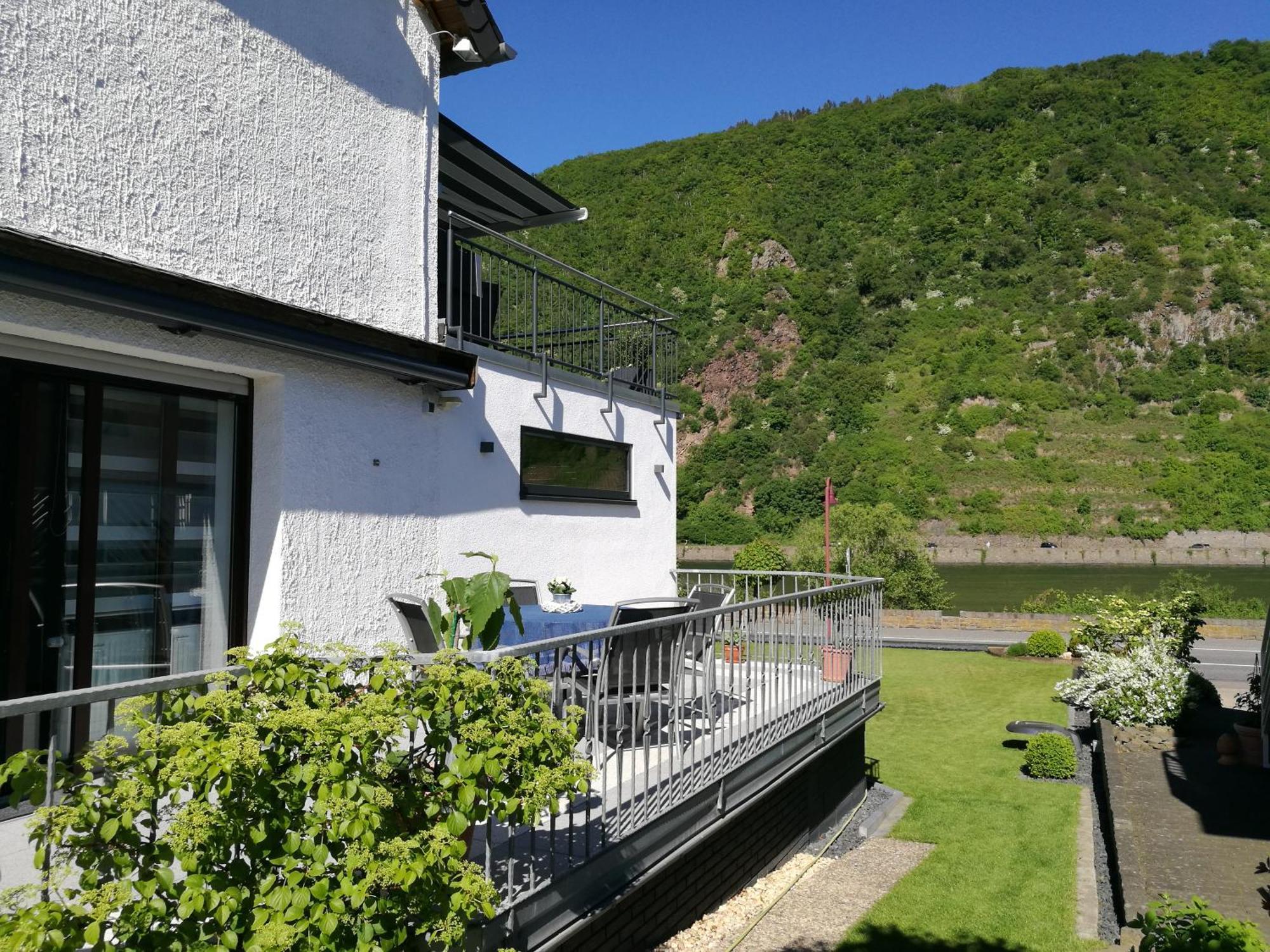 Haus Korjaesser Loef Exterior photo